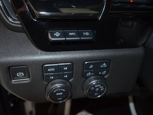 Used 2023 Chevrolet Silverado 1500 ZR2 w/ Technology Package image 45