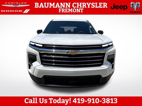 Used 2024 Chevrolet Traverse LT FWD image 8