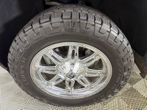 Used 2023 Chevrolet Silverado 1500 LT w/ Z71 Off-Road Package AWD/4WD image 11
