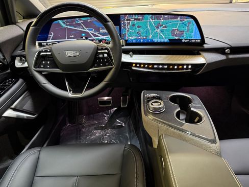 New 2026 Cadillac Optiq Sport 1 image 4