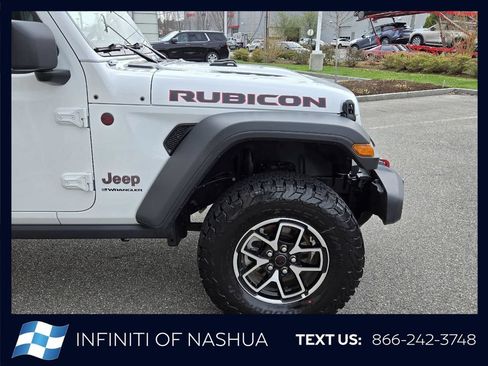Used 2026 Jeep Wrangler Unlimited Rubicon AWD/4WD image 15