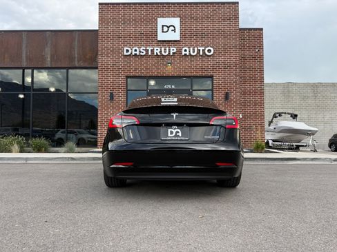 Used 2022 Tesla Model 3 Performance image 7