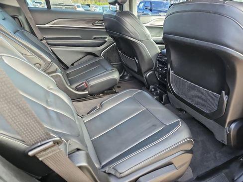 Used 2021 Jeep Grand Cherokee L Limited image 13