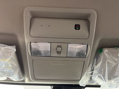 New 2026 Nissan Frontier SV w/ Tow Package image 32