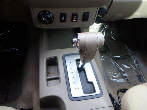 Used 2013 Nissan Frontier SV w/ SV Value Truck Pkg image 17