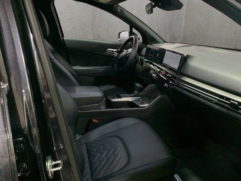 Used 2026 Kia Sportage X-Line w/ X-Line Technology Package image 23