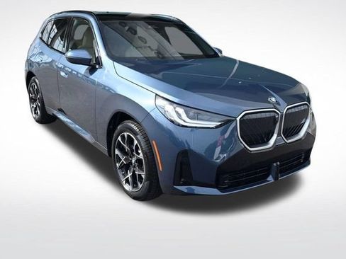 New 2026 BMW X3 xDrive30i w/ Premium Package AWD/4WD image 2