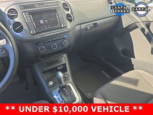 Used 2017 Volkswagen Tiguan Limited w/ Premium Package image 16