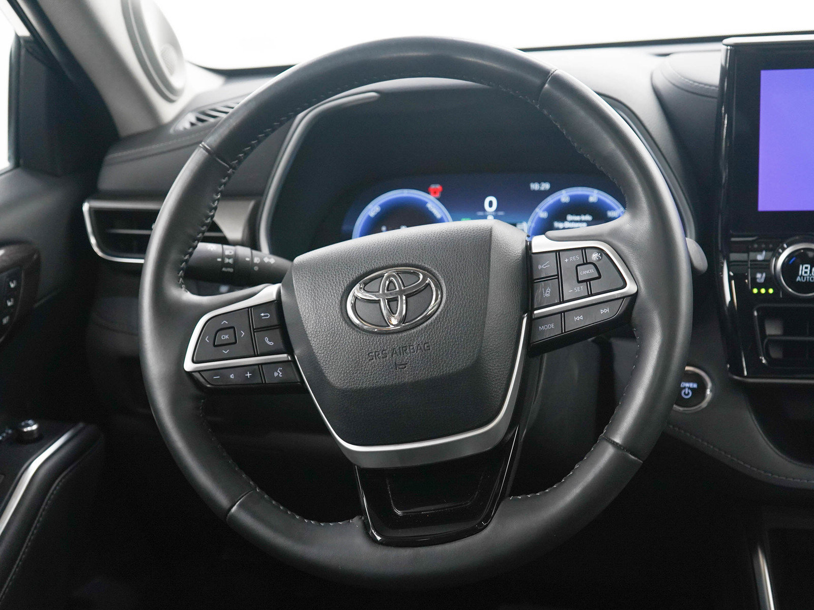 Used 2023 Toyota Highlander Limited AWD/4WD image 19