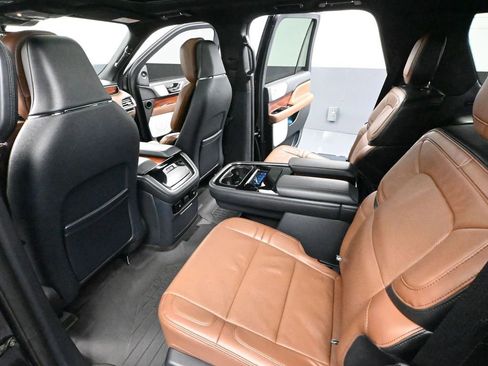 Used 2024 Lincoln Navigator Reserve w/ Equipment Group 201A AWD/4WD image 40