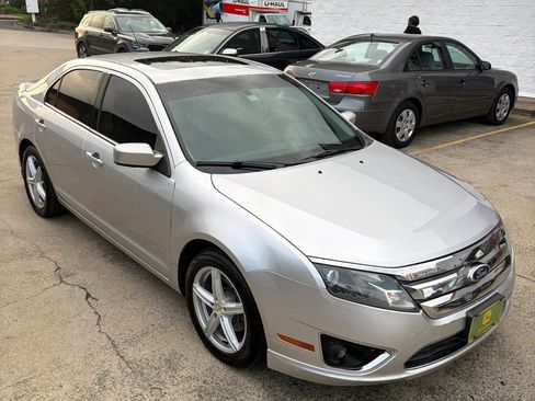 Used 2011 Ford Fusion SE w/ 202A Rapid Spec Order Code FWD image 2