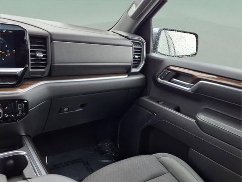Certified 2023 Chevrolet Silverado 1500 LT AWD/4WD image 25