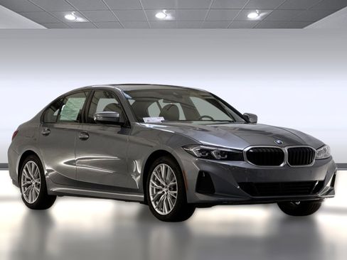 Certified 2023 BMW 330i Sedan w/ Convenience Package image 6