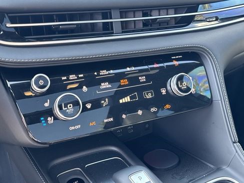 New 2027 INFINITI QX65 Sport AWD/4WD image 18