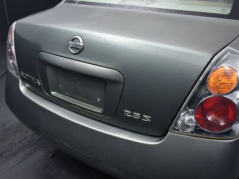 Used 2005 Nissan Altima 2.5 S w/ (F01) Convenience Pkg FWD image 18