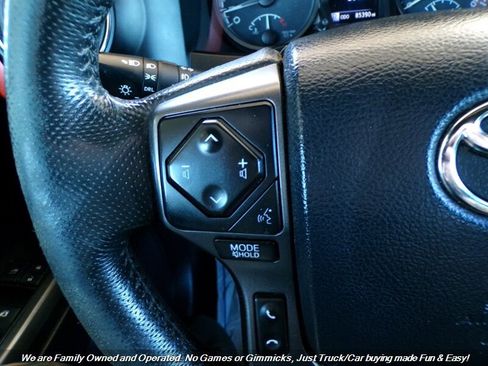 Used 2020 Toyota Tacoma TRD Off-Road image 43