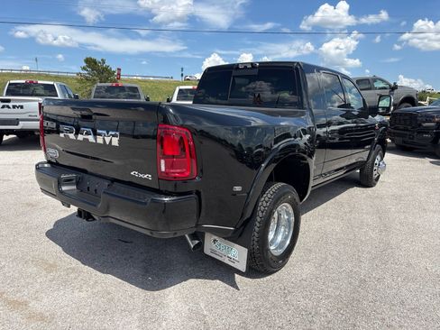 Used 2026 RAM 3500 Longhorn AWD/4WD image 5