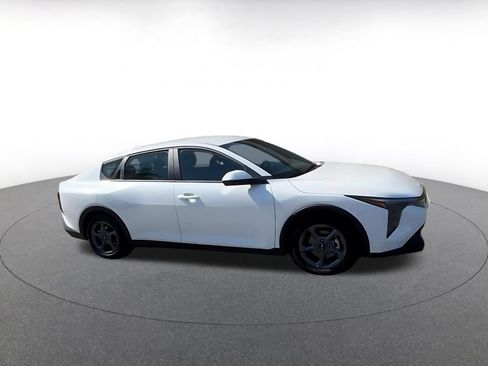 Used 2026 Kia K4 FWD image 2