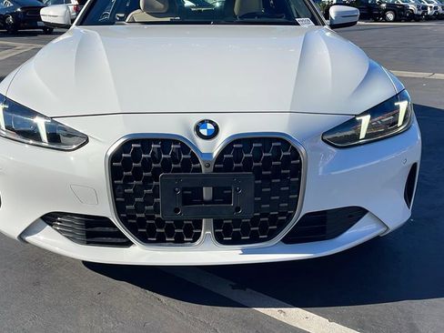 Used 2025 BMW 430i Coupe w/ Premium Package image 9