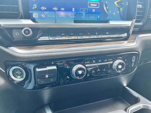 Used 2022 Chevrolet Silverado 1500 RST w/ Max Trailering Package image 19