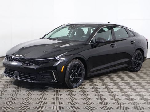 Used 2025 Kia K5 LXS image 6