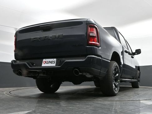 New 2026 RAM 1500 Express AWD/4WD image 31