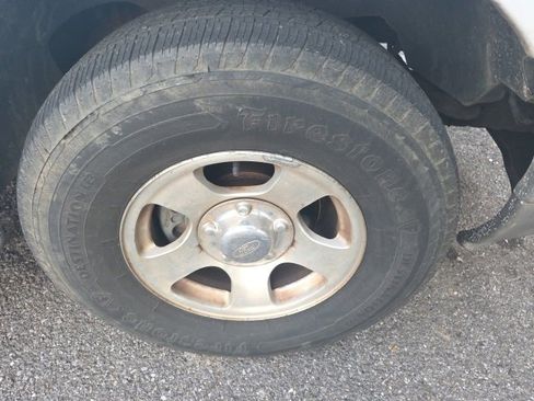 Used 2002 Ford F150 XLT image 9