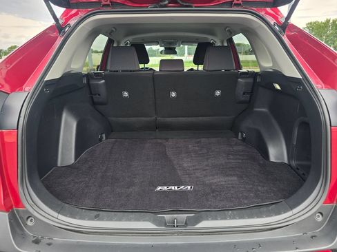 Certified 2023 Toyota RAV4 LE AWD/4WD image 19