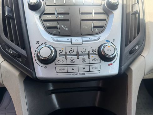 Used 2015 Chevrolet Equinox LS FWD image 20