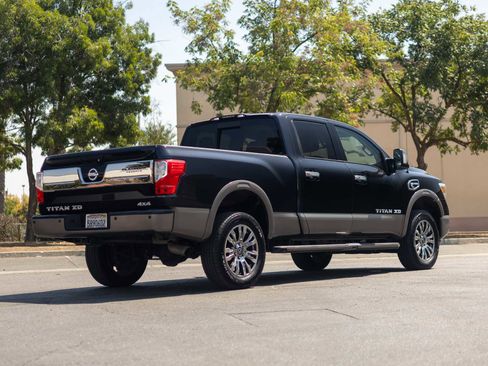 Used 2016 Nissan Titan Platinum Reserve image 7