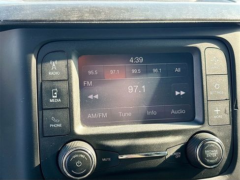 Used 2021 RAM 3500 Big Horn image 15