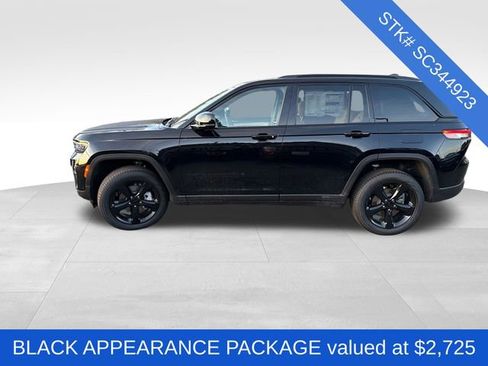 New 2025 Jeep Grand Cherokee Limited w/ Luxury Tech Group II image 4