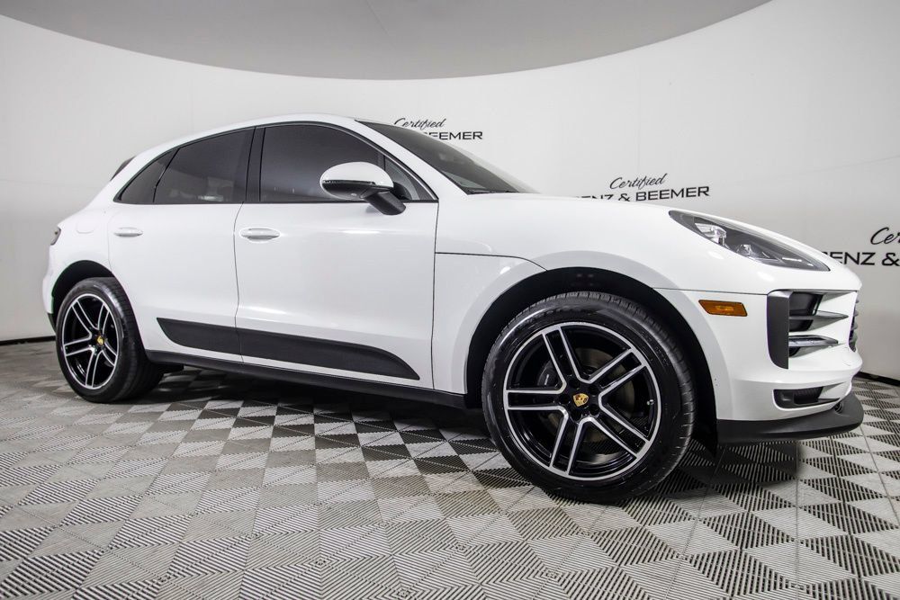 Used 2020 Porsche Macan AWD/4WD image 2