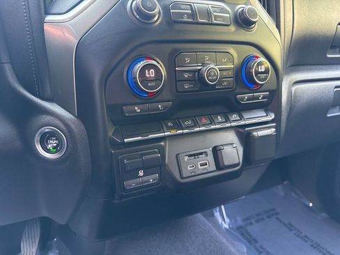Used 2020 Chevrolet Silverado 1500 LT w/ All-Star Edition AWD/4WD image 18