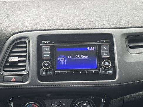 Used 2022 Honda HR-V LX image 12