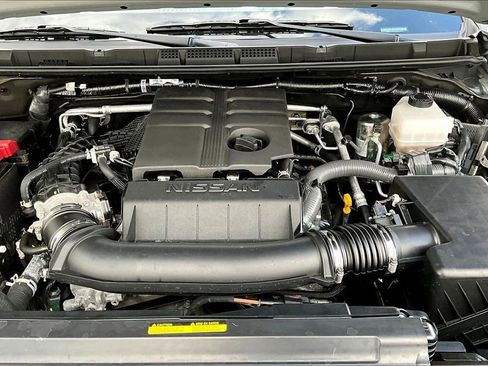 Certified 2025 Nissan Frontier PRO-4X AWD/4WD image 30