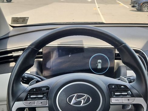 Certified 2023 Hyundai Tucson Limited AWD/4WD image 14