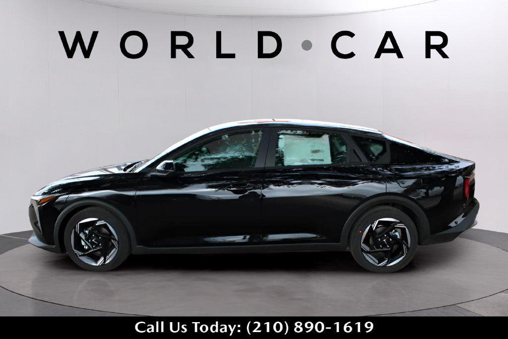 Used 2025 Kia K4 EX FWD image 5