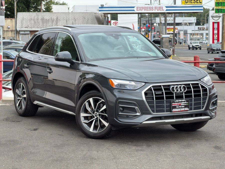 Used 2021 Audi Q5 2.0T Premium Plus w/ Premium Plus Package AWD/4WD image 11