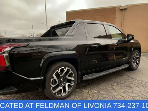 Certified 2024 Chevrolet Silverado EV RST AWD/4WD image 8