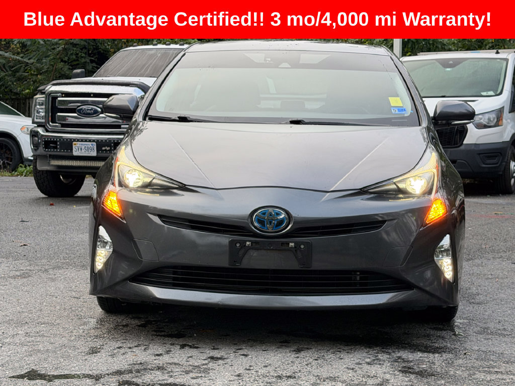 Used 2016 Toyota Prius Four Touring FWD image 2