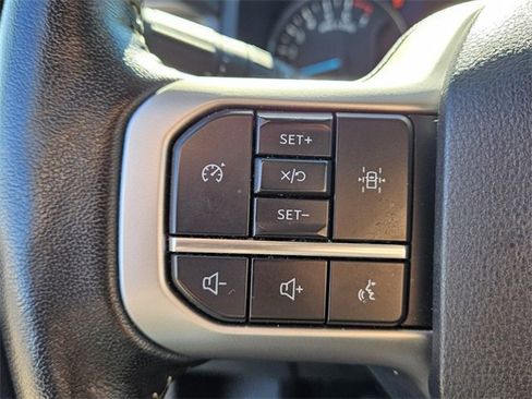 Used 2024 Ford Expedition Max XLT image 25