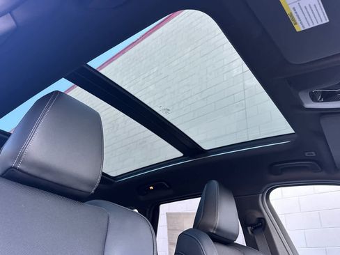 New 2026 BMW X1 xDrive28i w/ Technology Package image 19