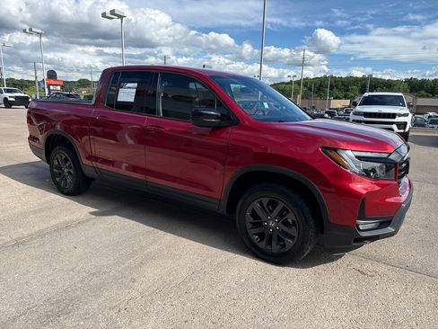 Used 2023 Honda Ridgeline Sport image 7