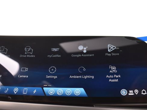 New 2026 Cadillac Vistiq Sport w/ LPO, Floor Liner Package image 20