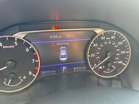 Used 2025 Nissan Altima 2.5 SV image 10