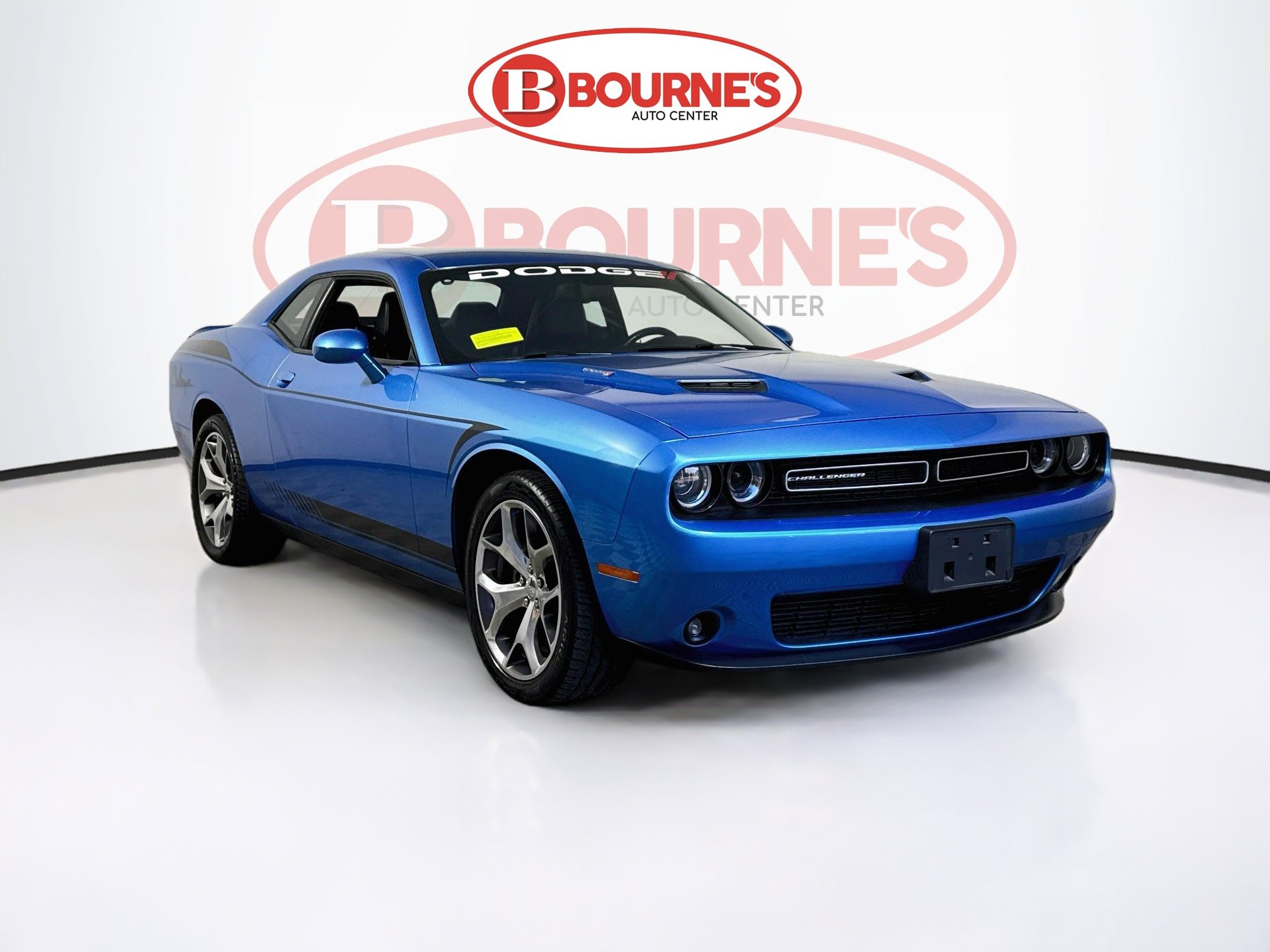 Used 2015 Dodge Challenger SXT Plus RWD image 1