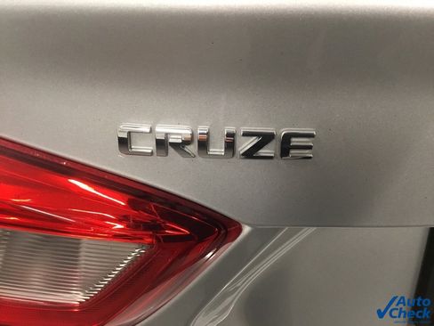 Used 2019 Chevrolet Cruze LS w/ LS Fleet Convenience Package image 14