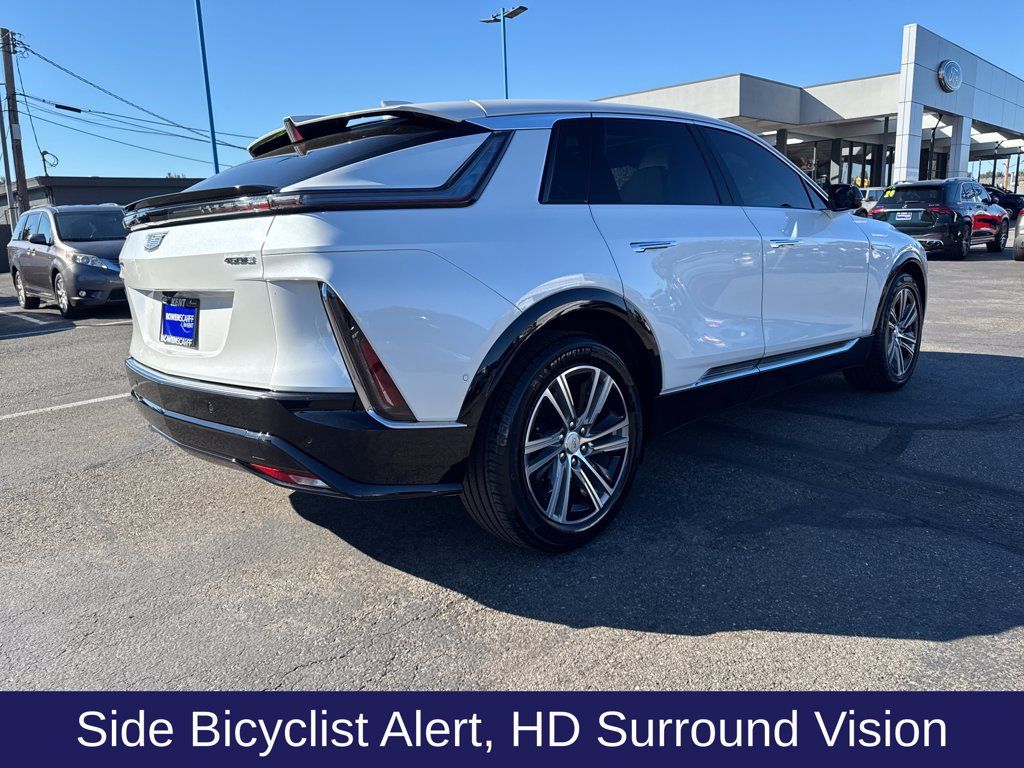 Used 2024 Cadillac Lyriq Luxury RWD image 7