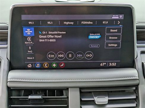 Used 2021 Chevrolet Tahoe Z71 w/ Luxury Package image 19